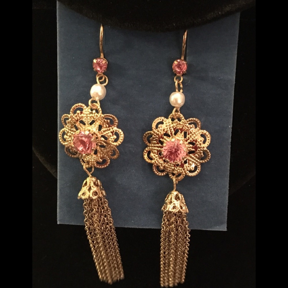 NWT Avon Filigree Earrings